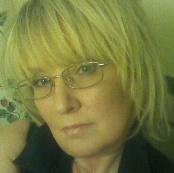 Meet your Posher, Rosanne - Picture 1 of 1